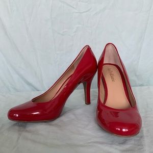 Shiny red heels